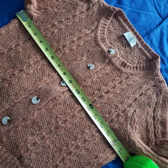 Dress Forum Los Angeles Cable Knit Cardigan Size S Button Up Light Demure SOFT - Picture 7 of 8